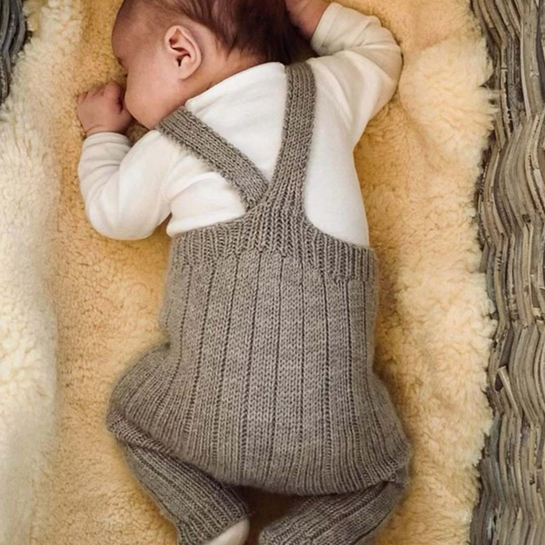 Oda Knitwear gamacher strikket i merino uld Desert Brown
