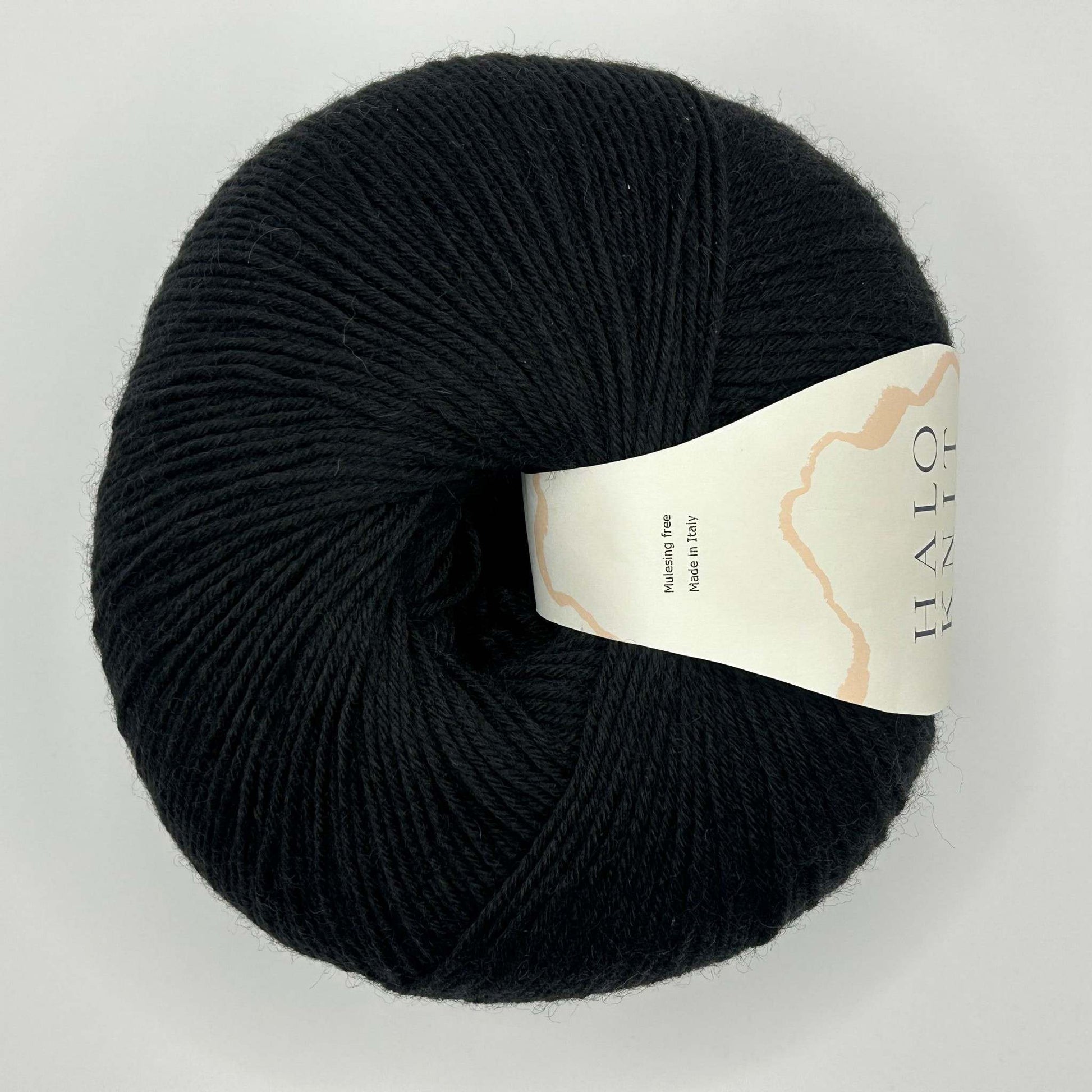 Halo Knit duo strømpegarn sort et nøgle