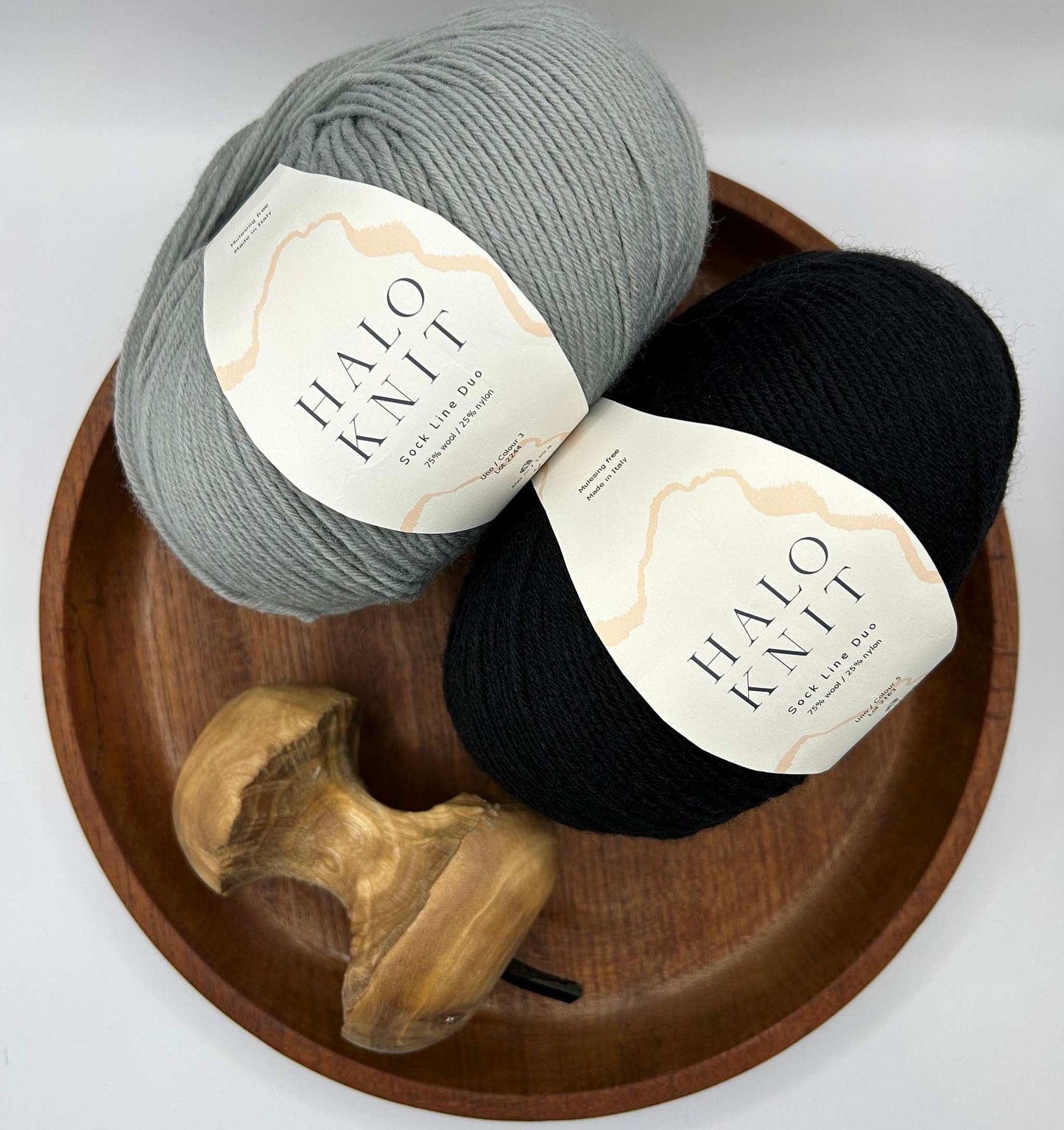 Halo Knit duo strømpegarn grå og sort